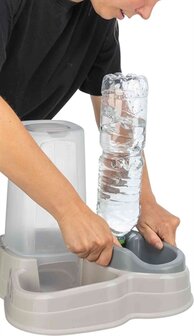 Trixie Voerdispenser En Waterdispenser Kunststof Grijs / Taupe 3,5 LTR