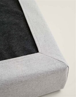 BIA BED SKANOR HOES HONDENMAND BEIGE