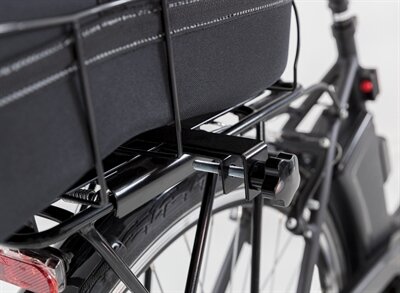 TRIXIE FIETSMAND BAGAGE DRAGER BREED ZWART