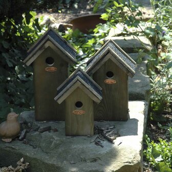 Blue Tit Birdhouse - Nesting Box - Bitumen Roof