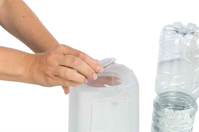 Trixie Voerdispenser En Waterdispenser Kunststof Grijs / Taupe 3,5 LTR
